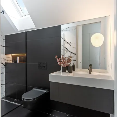 Apartament Avantgarden *